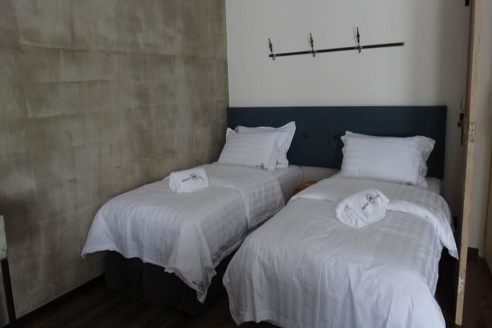 Merton Hotel Ipoh Exteriör bild